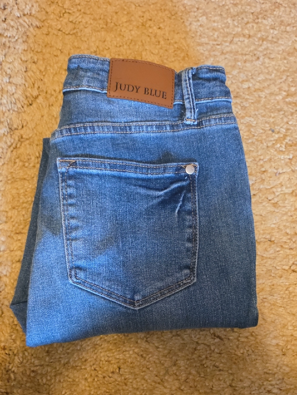 Judy Blue Classic Skinny Jeans in Medium Blue